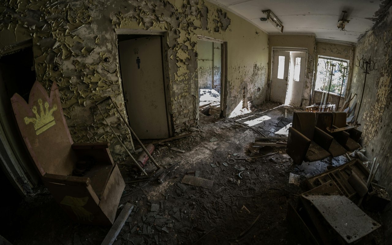 Haunted Houses and Their Eerie Histories