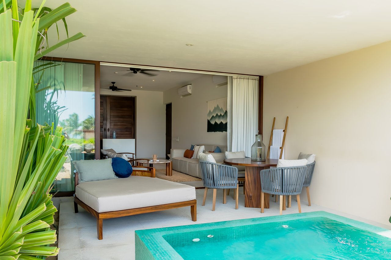 Marea Beachfront Villas G32