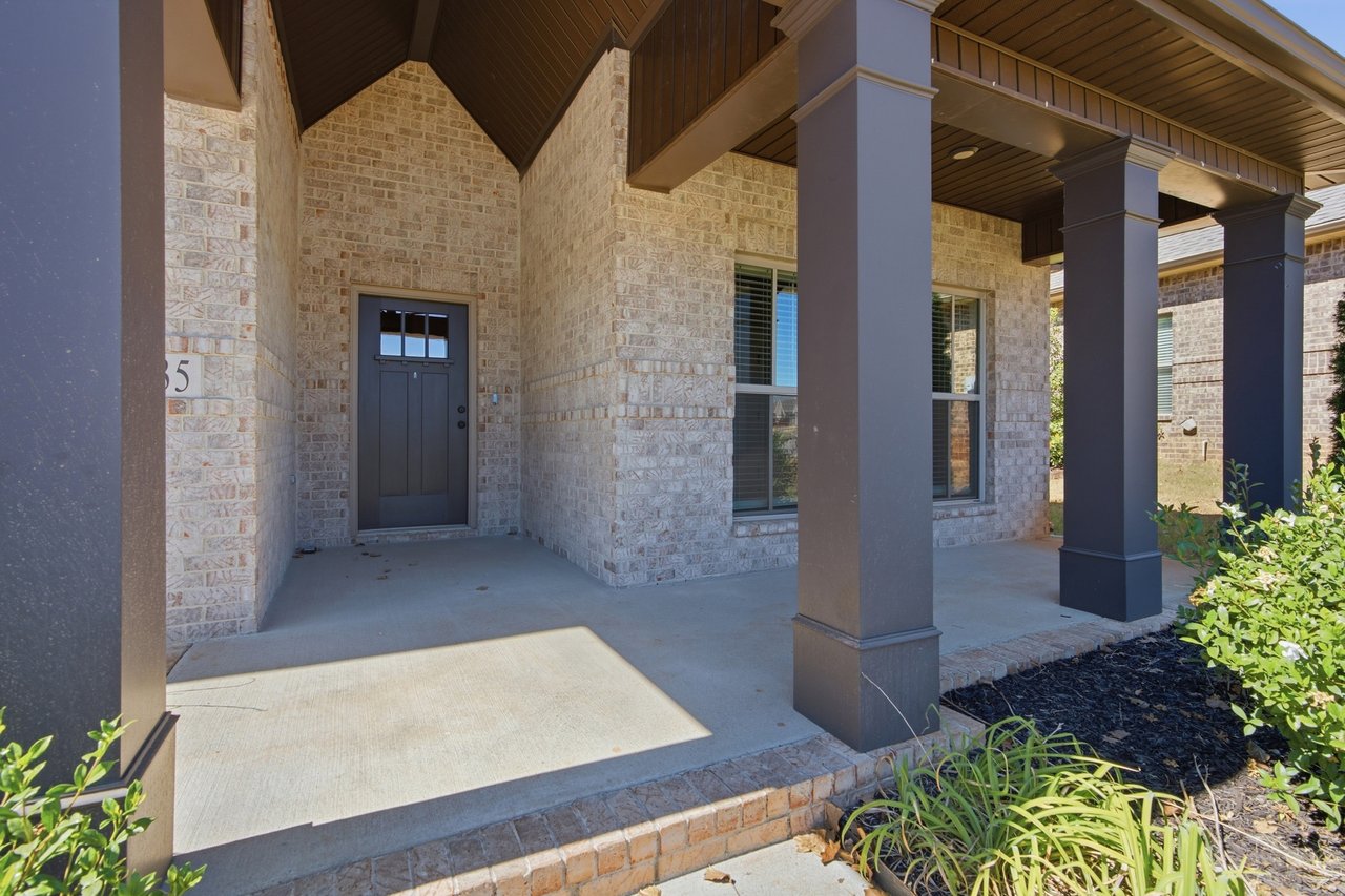 Beautiful Harvest Home with Comfort, Style & Everyday Convenience