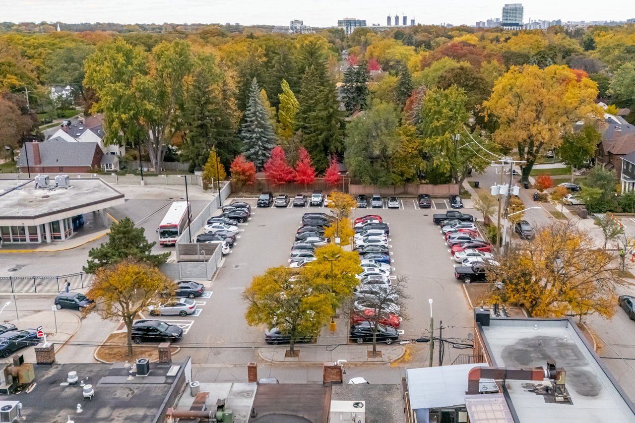 Commercial Property On Bloor St W - The Kingsway 
