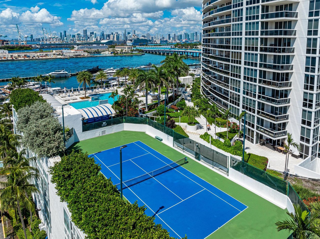 Murano Grande Apt 1106 Jeff Miller Group