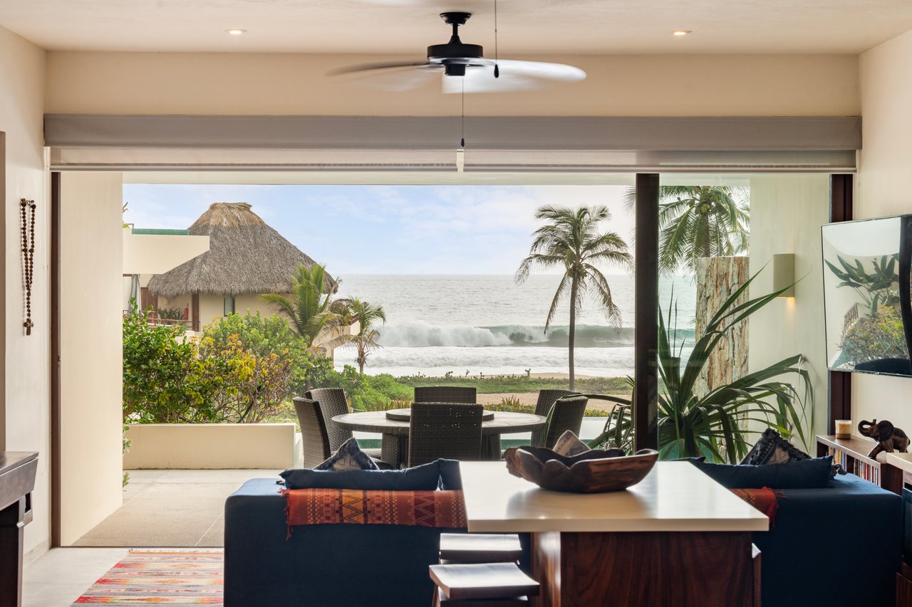 Marea Beachfront Villa H46