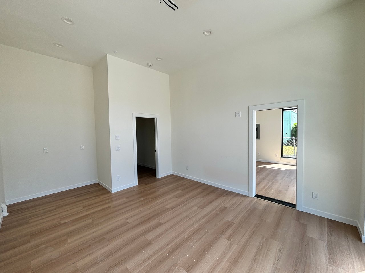 5216 Delridge Way SW | Storefront 1 & 2 