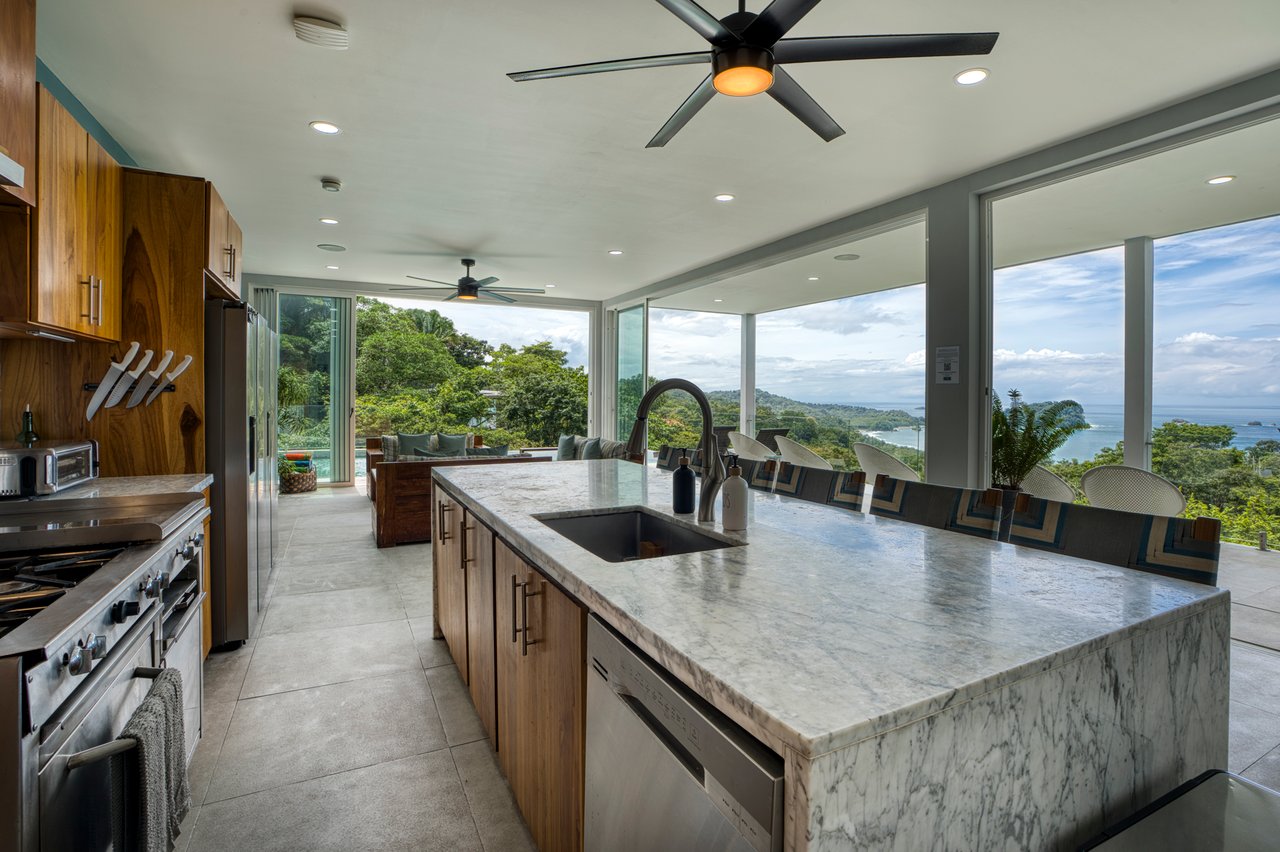 Luxury Income Producing Villa Costa Vida in Manuel Antonio