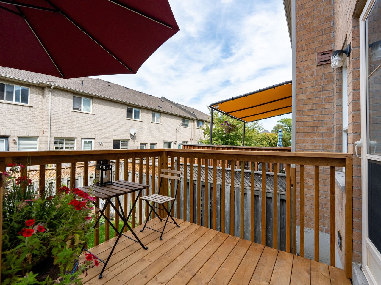 84 Grasslands Ave