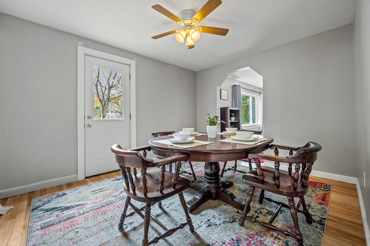 98 W Commonwealth Drive