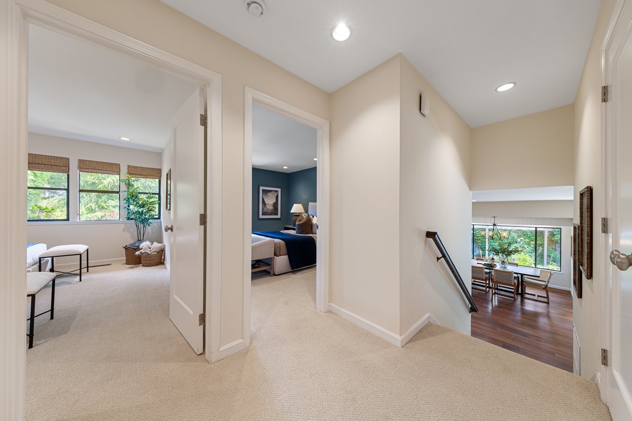 Inviting and Updated - Picturesque Grounds