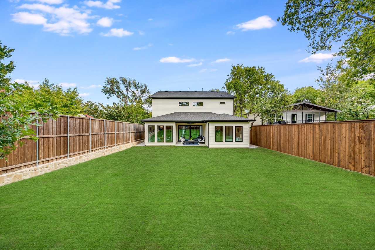 8815 San Leandro Drive