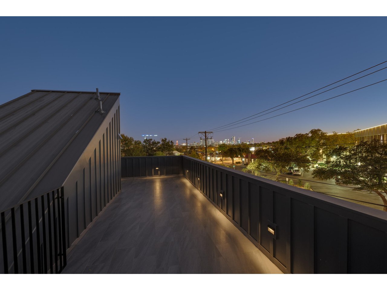 New Construction Luxury Lease in Central Austin with Guest House