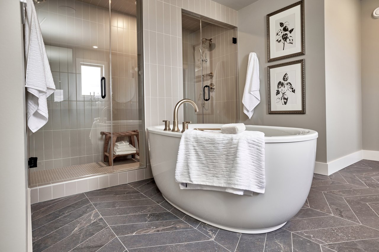 218 Aspen Summit Place SW