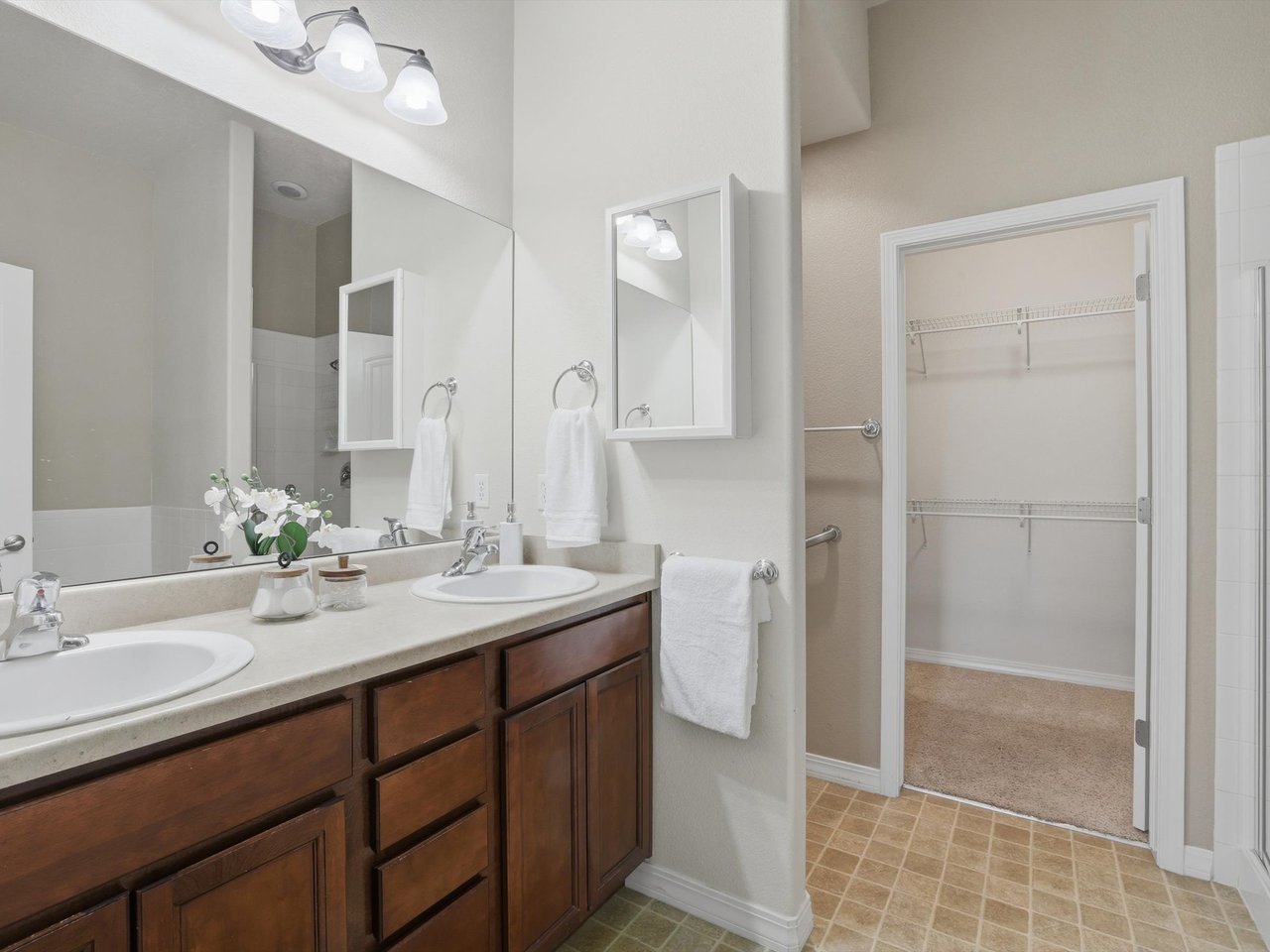 6699 Bethesda Point B