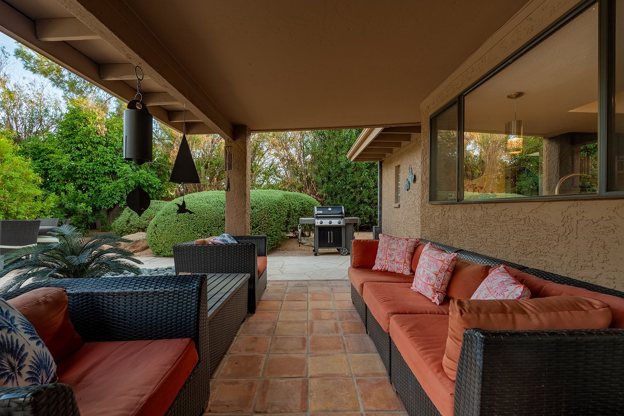 7507 N VIA DE LOS LIBROS