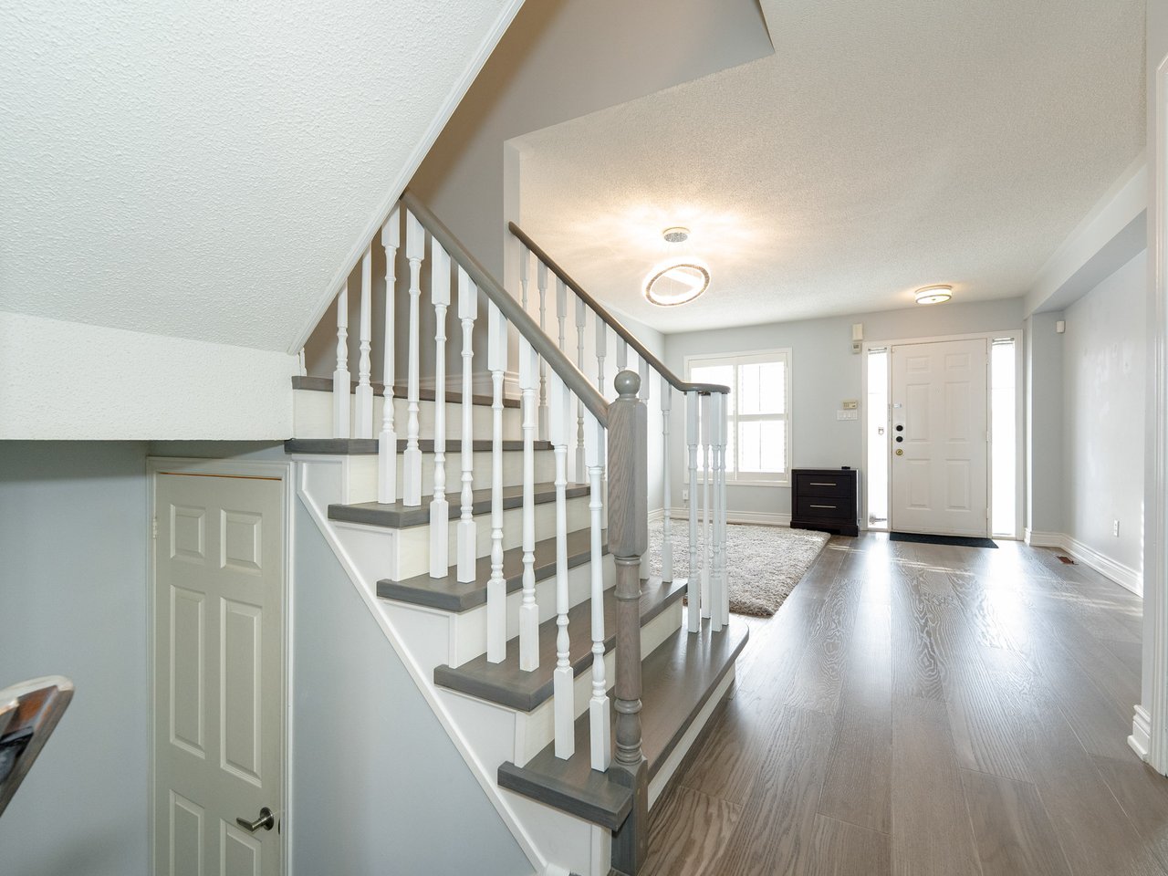 84 Grasslands Ave