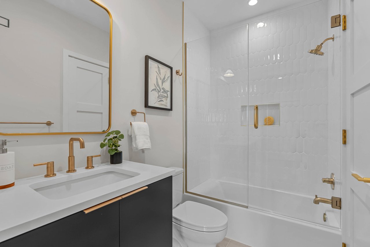 1100 Webster St #4, Philadelphia, PA 19147