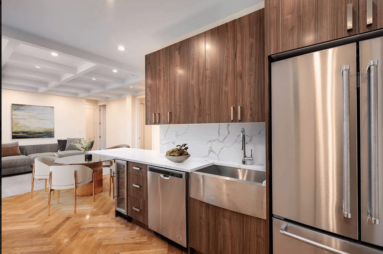 921 Washington Avenue #209