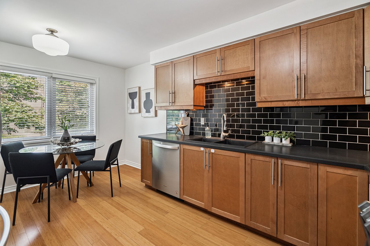 Spacious 3 Bedroom Townhome in College Park
