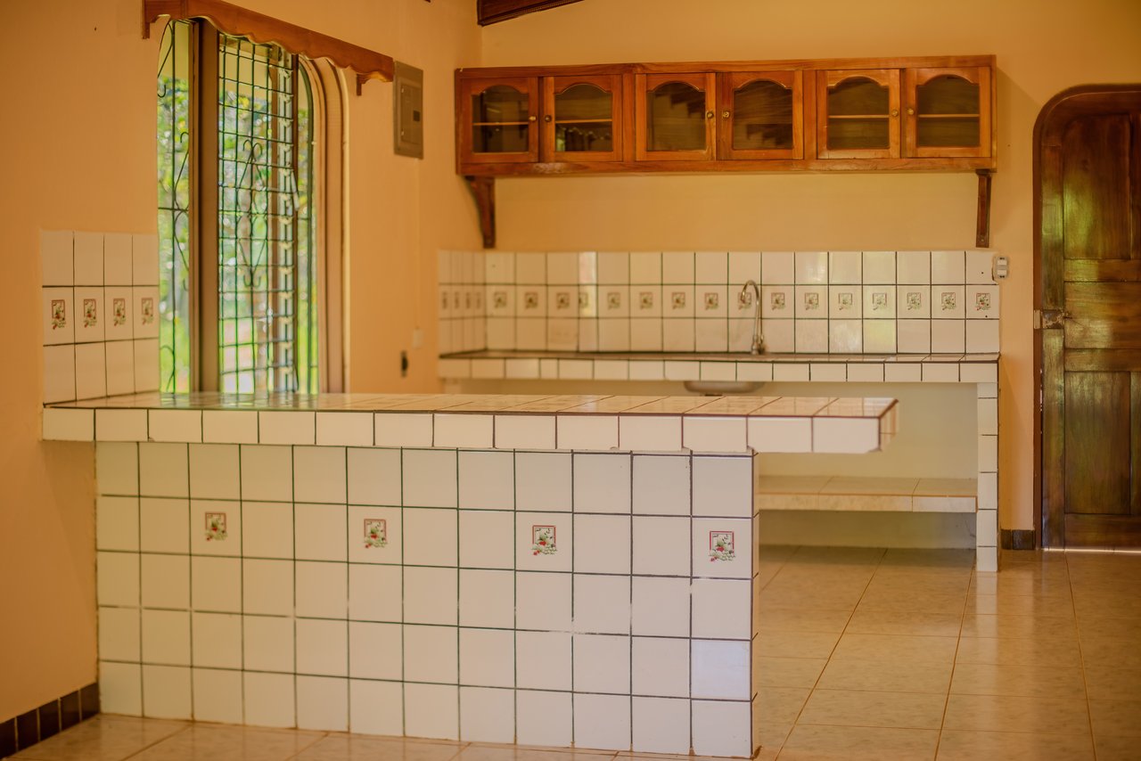 Vista Serena, beautiful House surrounded by nature in Villa Nueva de Quepos