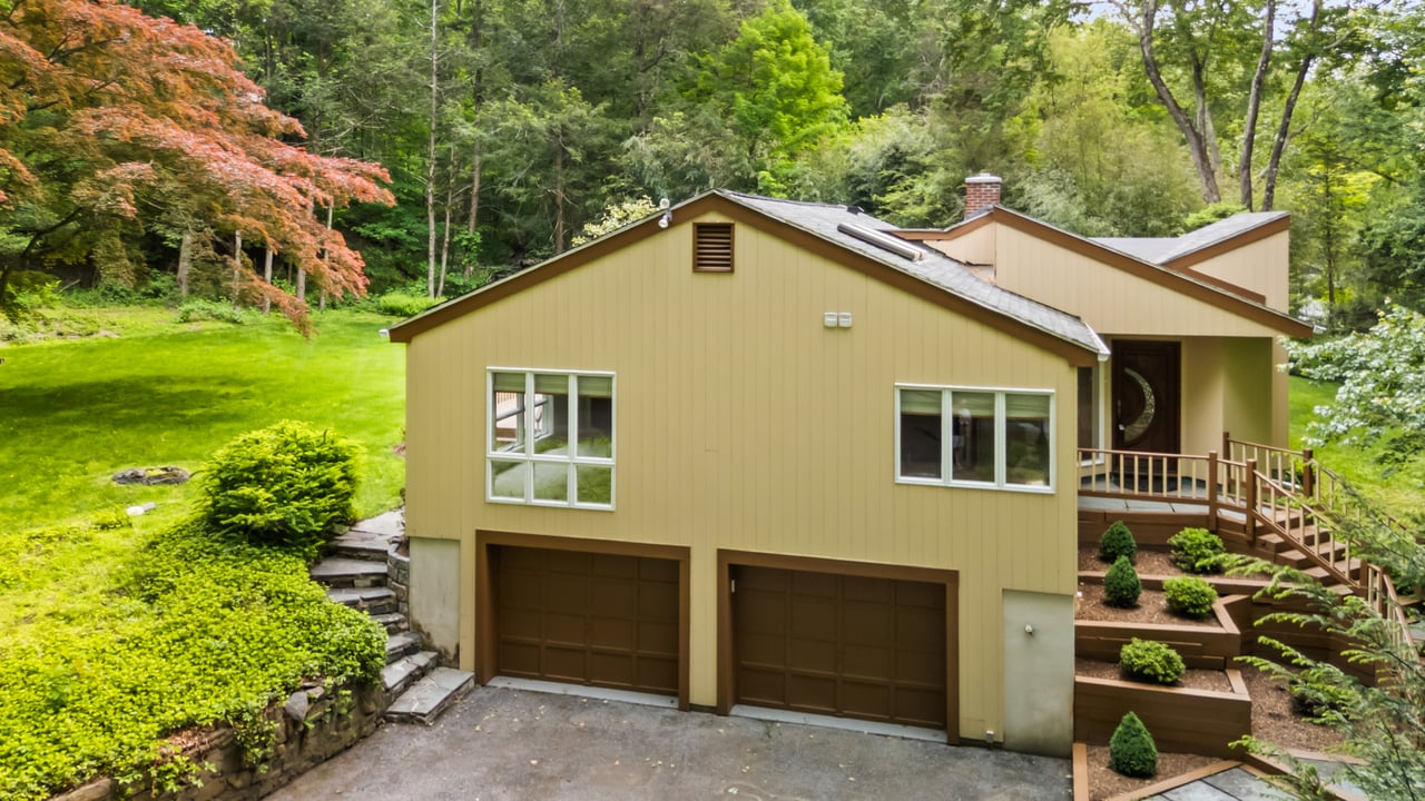 49 Rock Hill Road