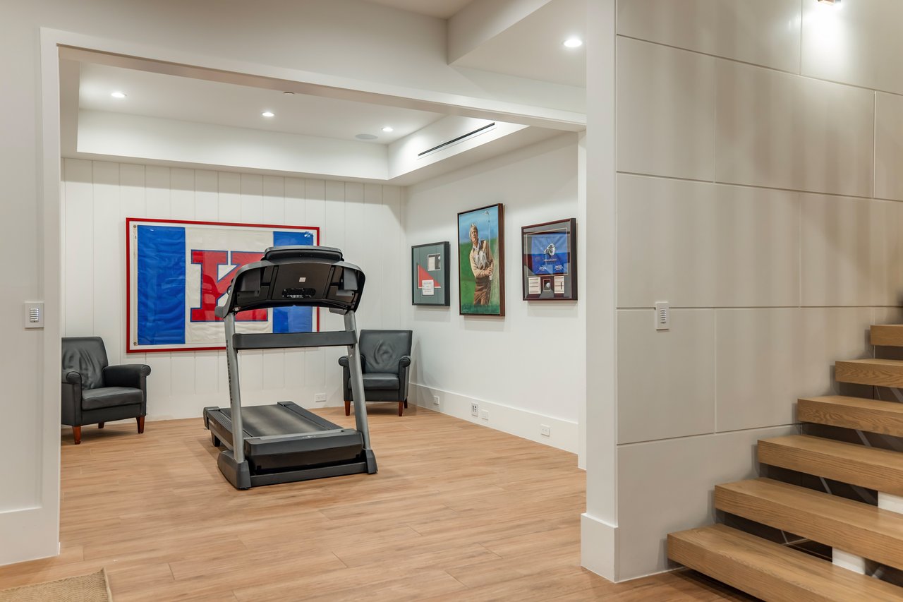 4533 Gentry Ave, Studio City