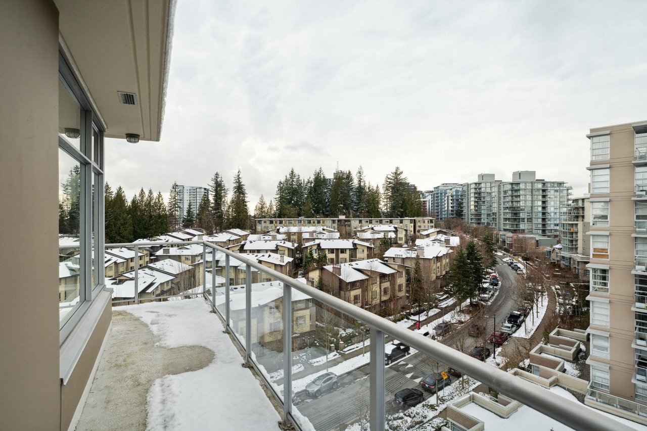 904-9288 University Cres