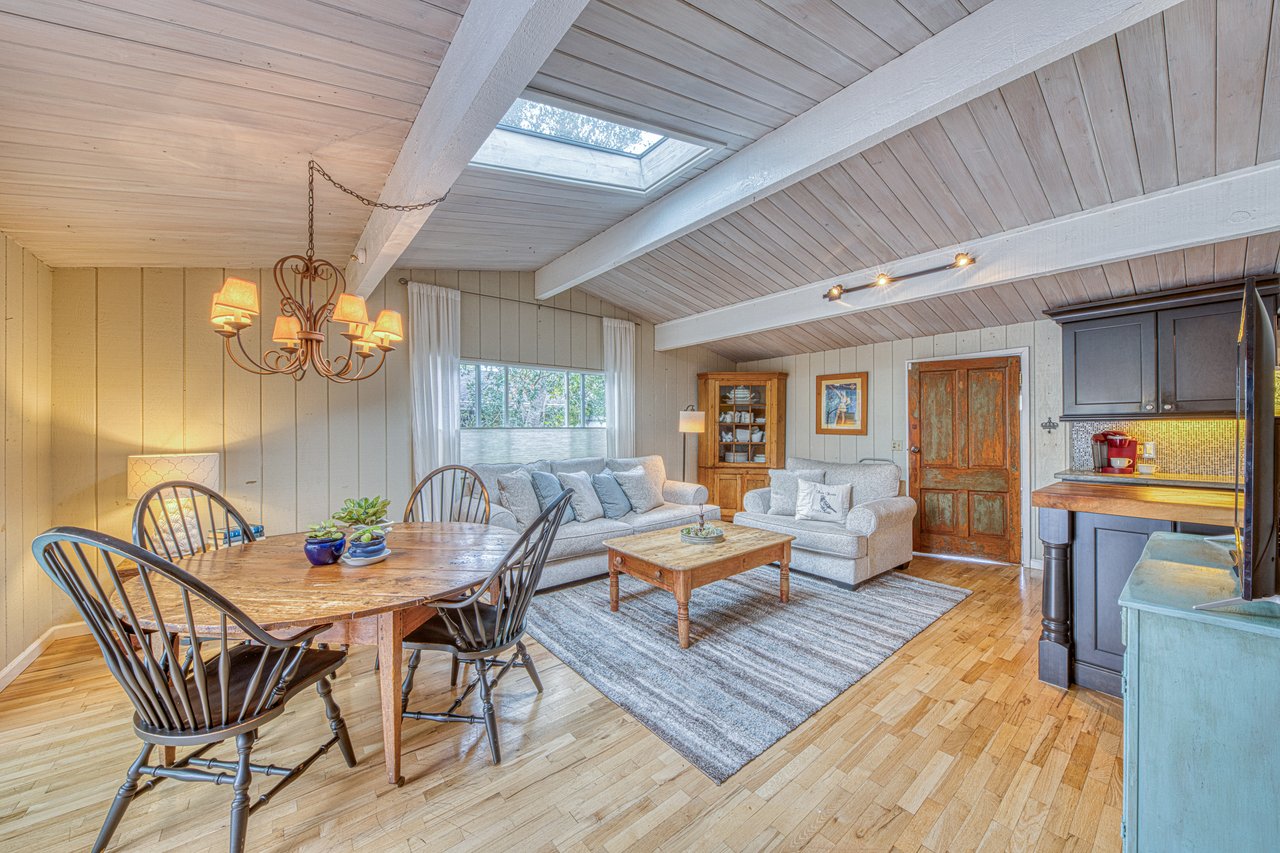 26085 Carmel Hills DR , CARMEL, CA 93923