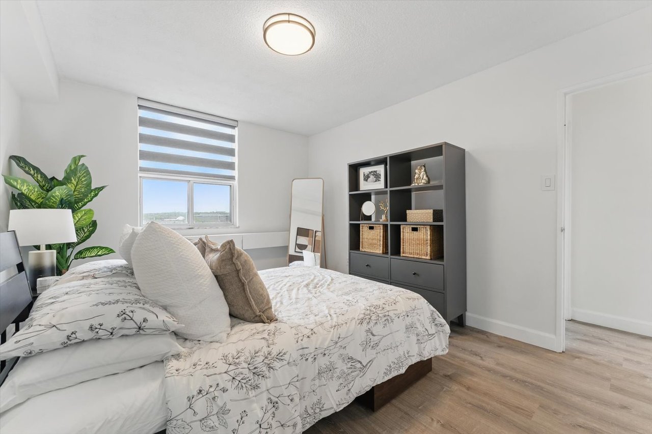 966 Inverhouse Dr 709