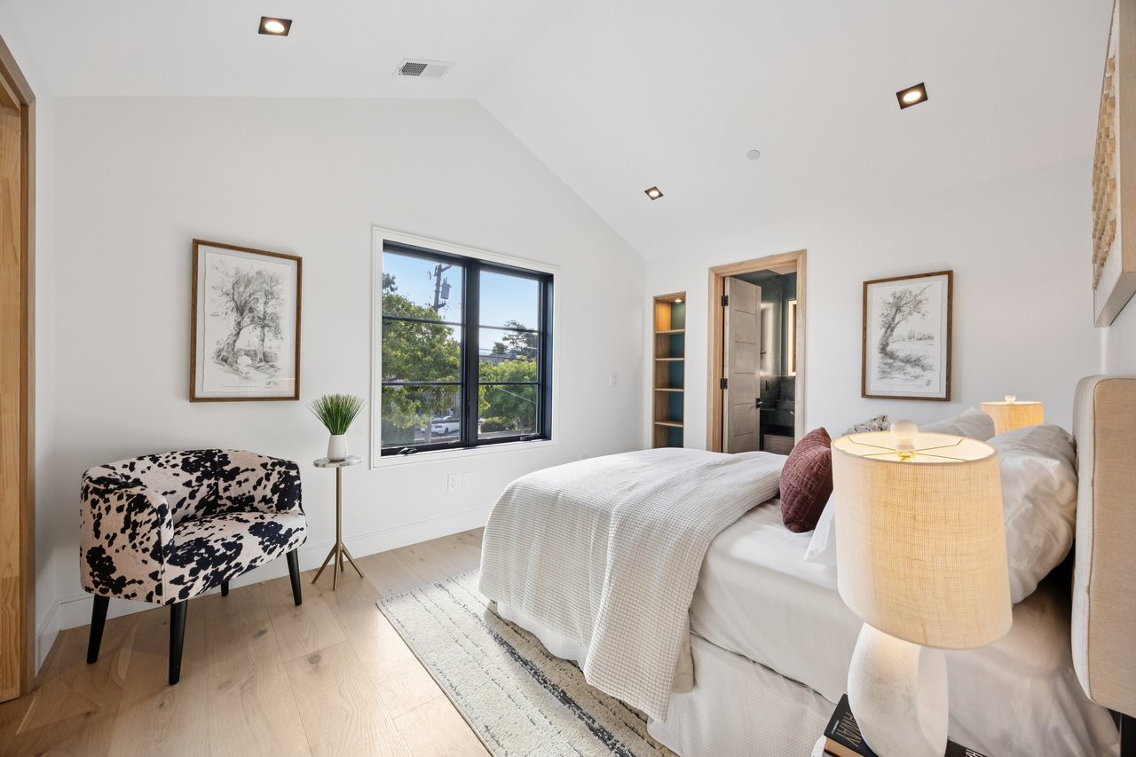 10 Channing Rd, Burlingame