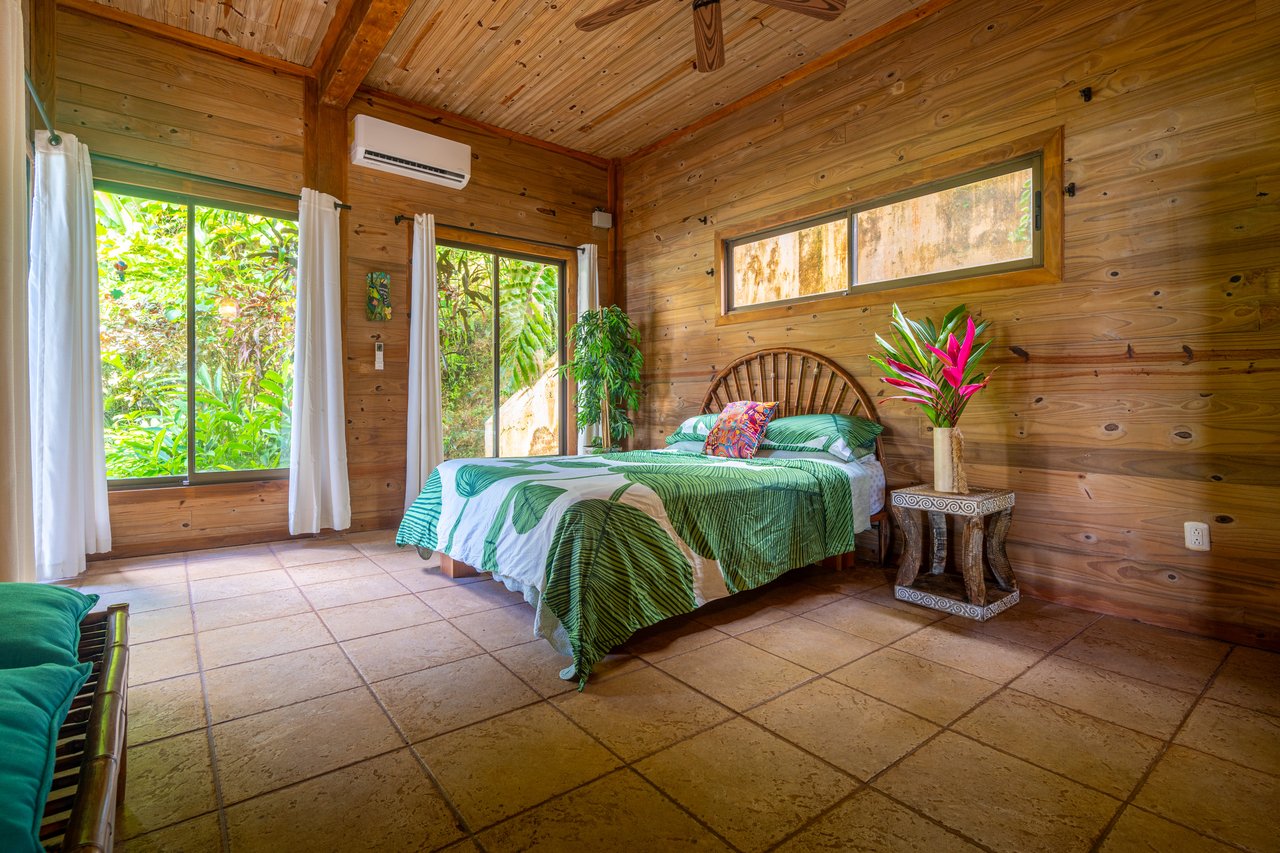 VILLA KRISTINA MARIA - 3.84 ACRES - PERLA DE BALLENA ESTATES