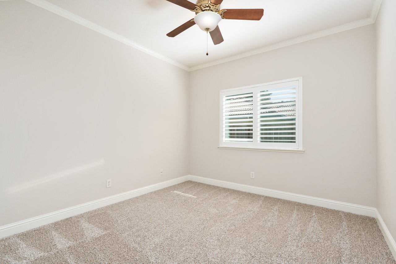 5049 W Locust Ave
