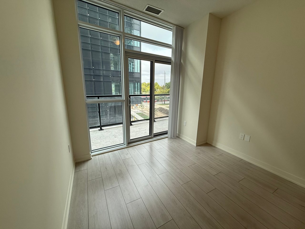 38 Annie Craig Drive Unit: 411