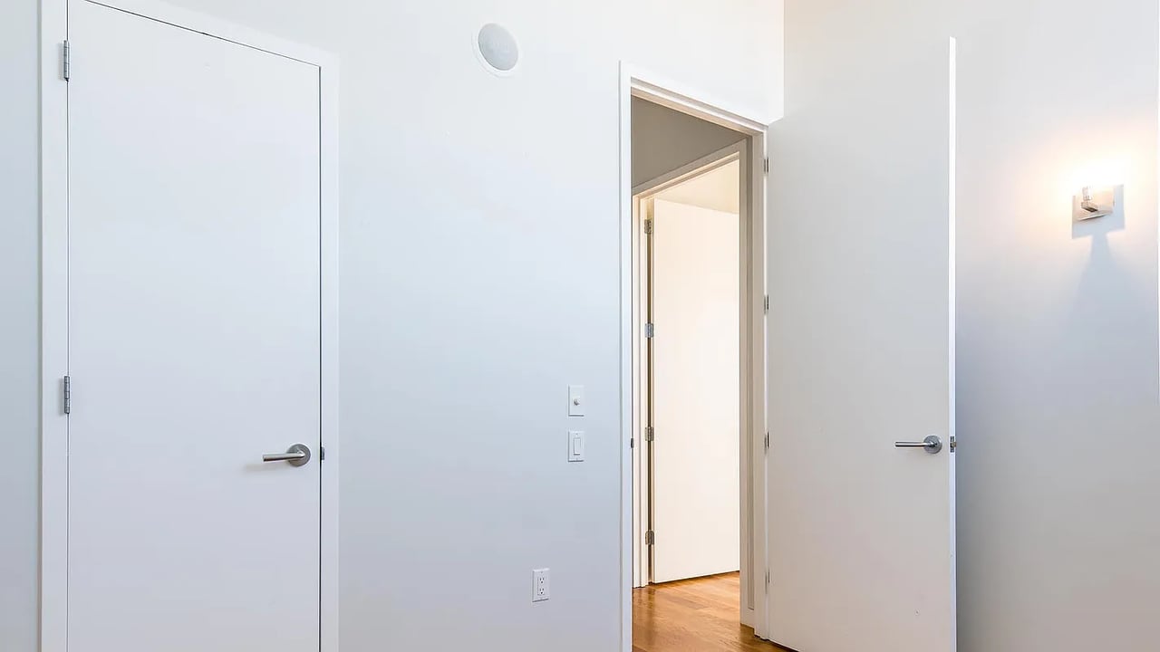 100 Dupont St 4A