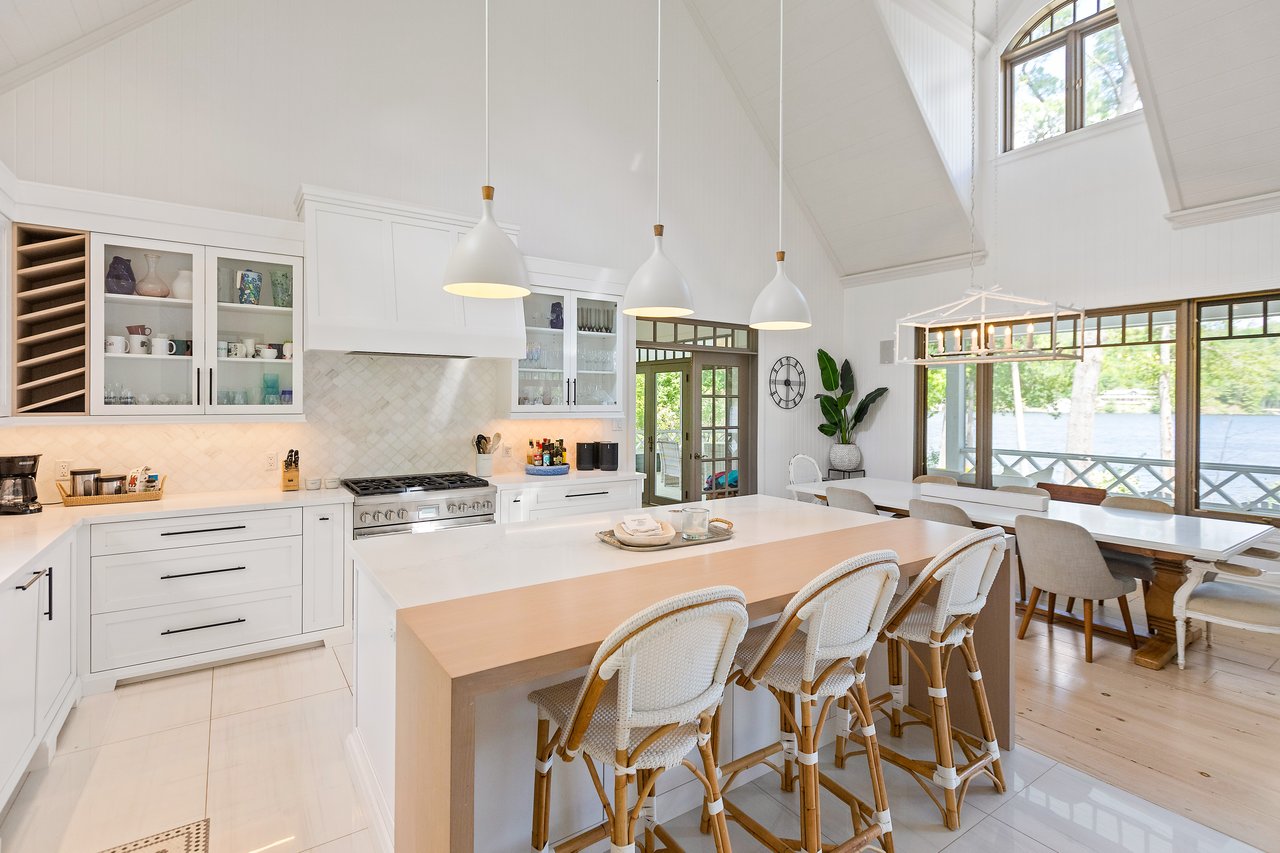 Rosseau Road 1