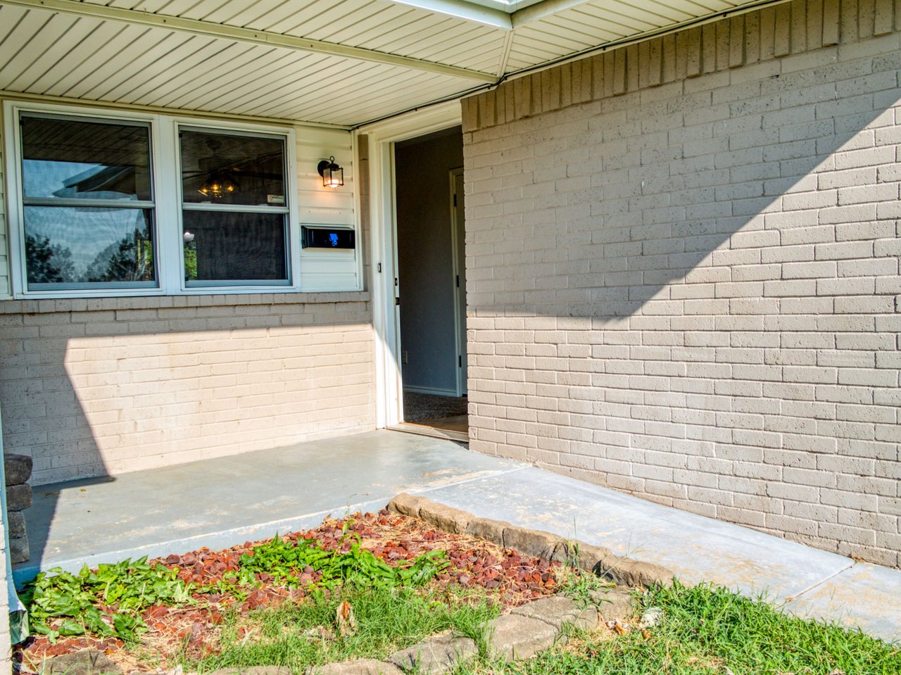 8 Red Rock Road