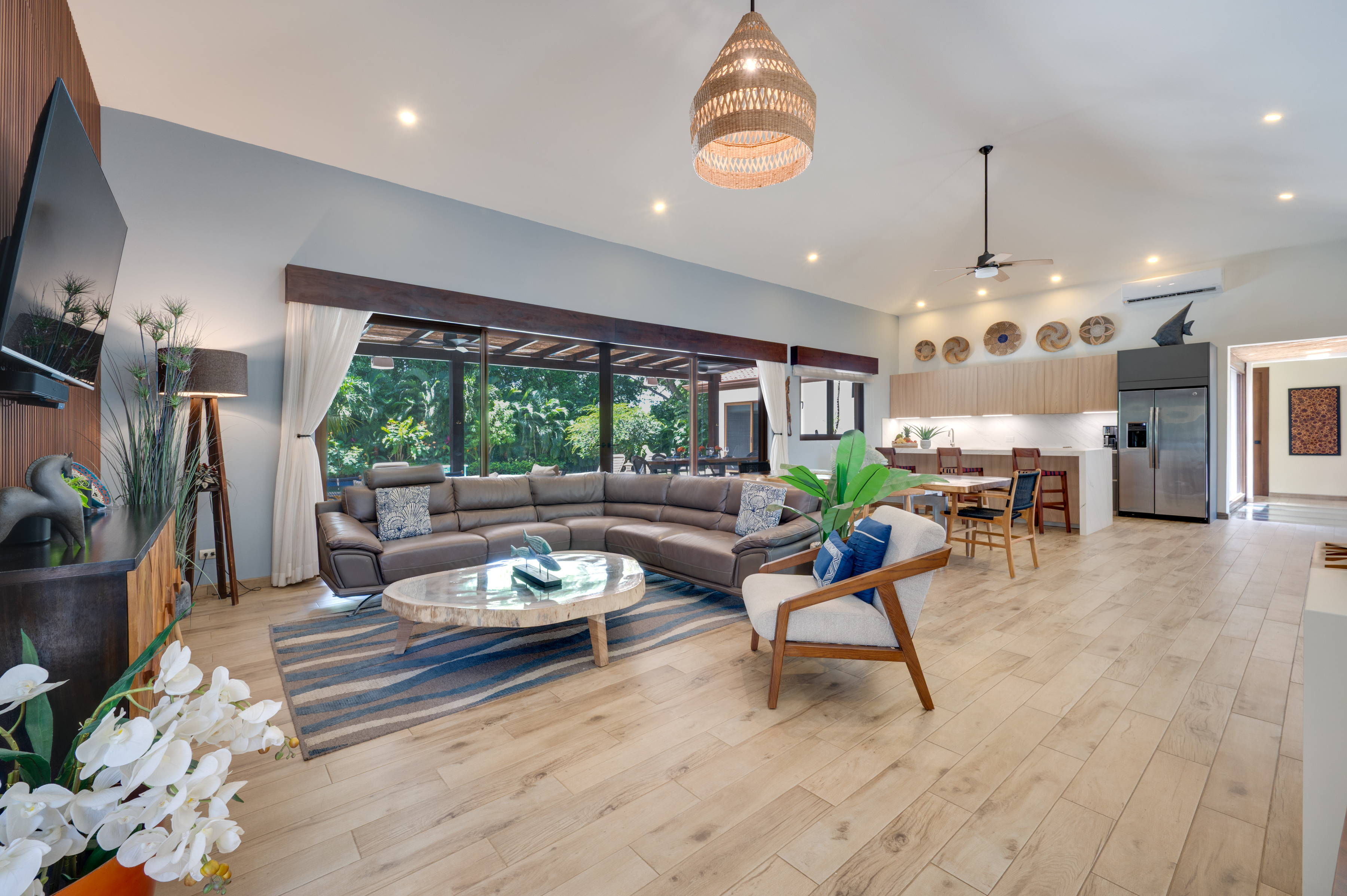 Casa Pachote | Exquisite 4-Bedroom Luxury Home in Hacienda Pinilla’s Reserva de Golf