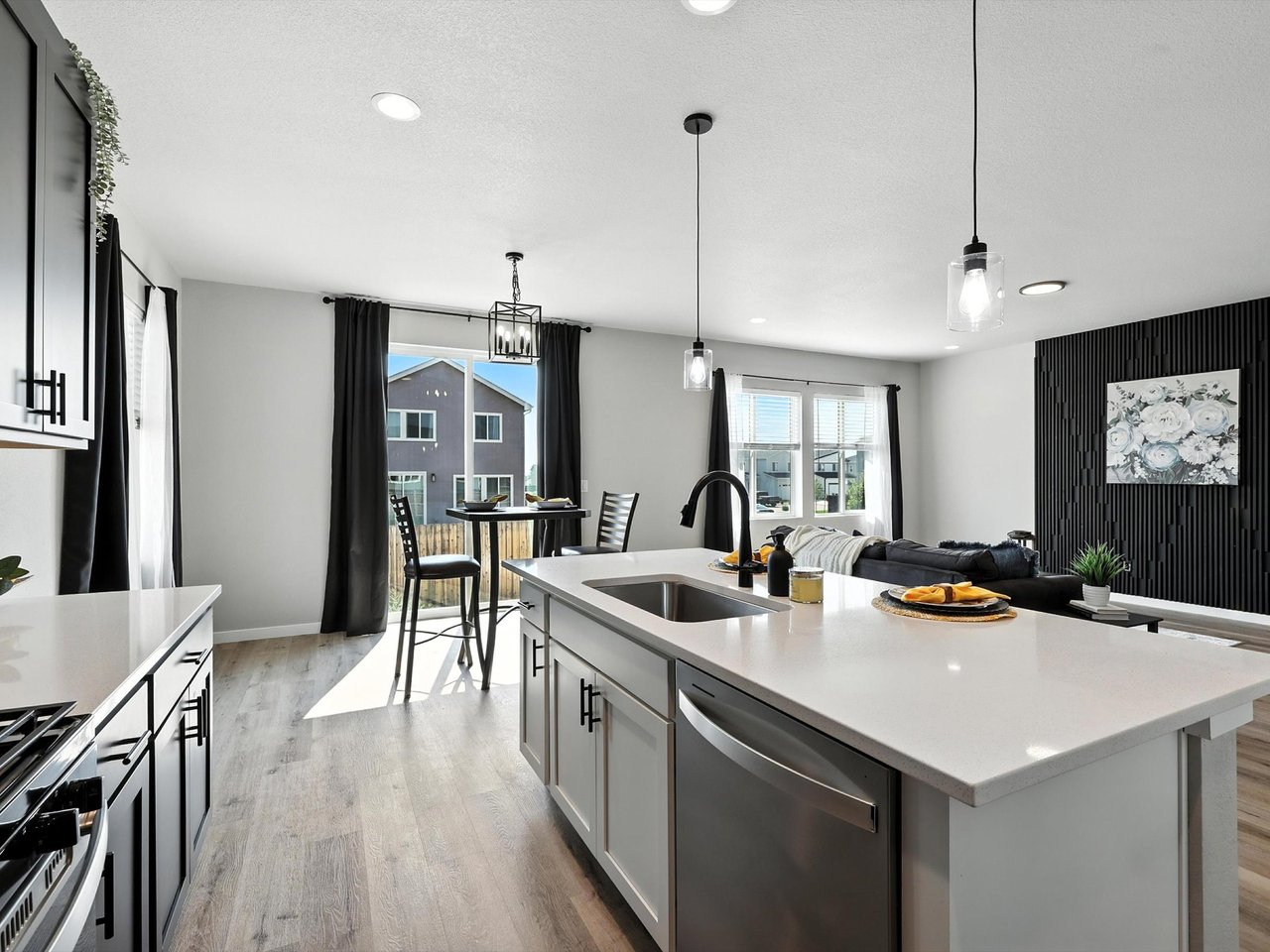 411 Indian Grass Street