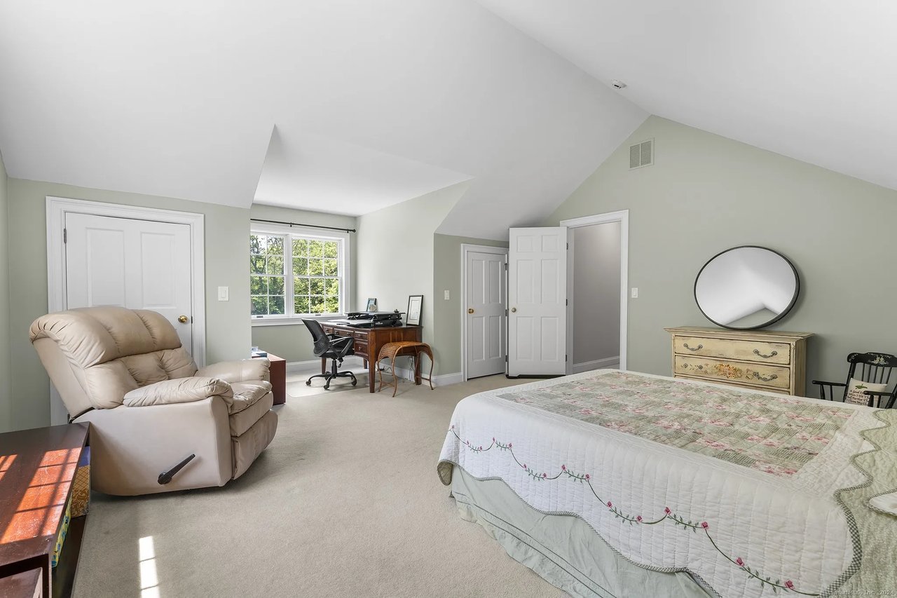 16 Pinewood Drive