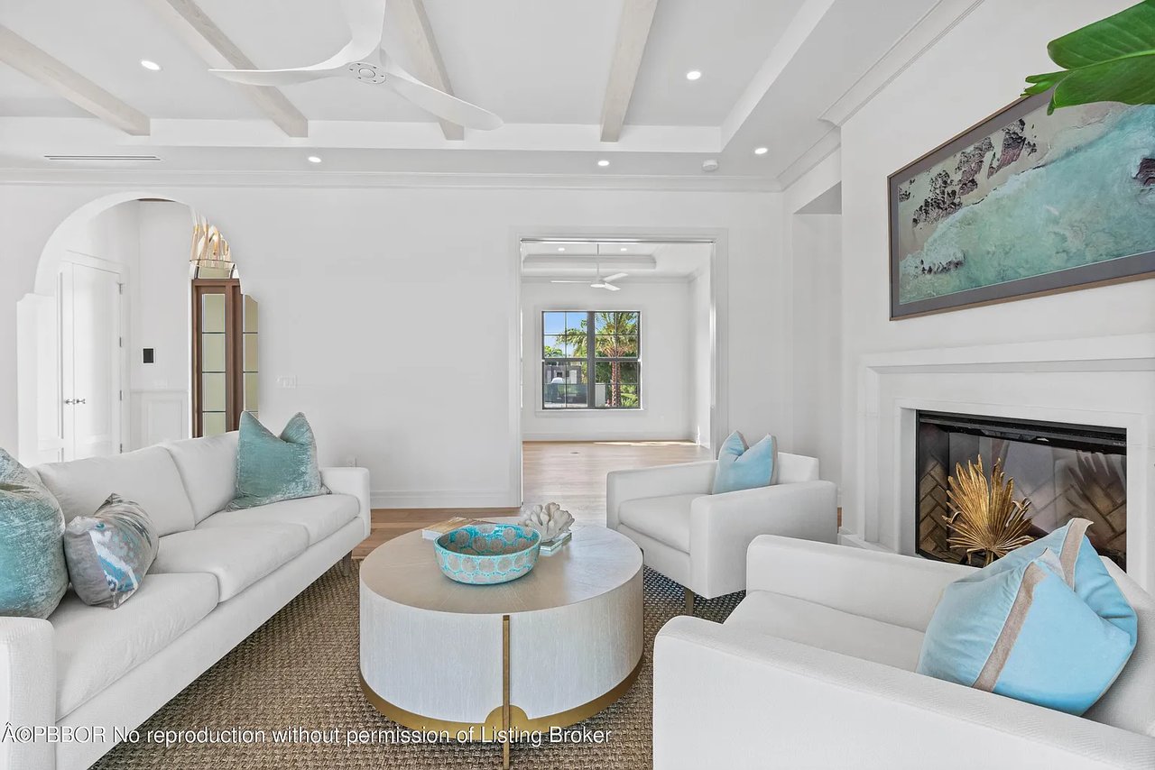 541 Greenway Dr, North Palm Beach, FL 33408