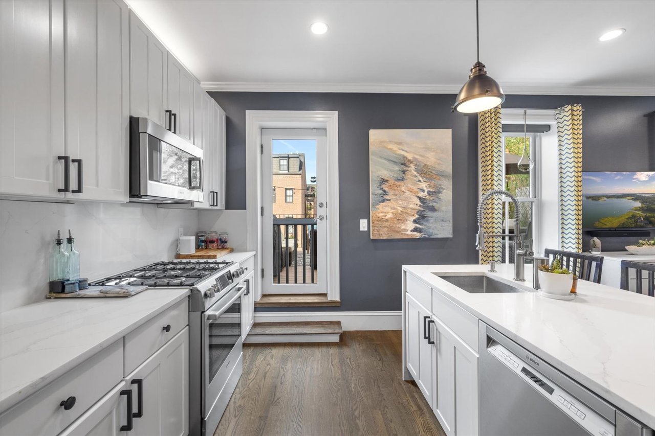 578 Massachusetts Ave Unit 3
