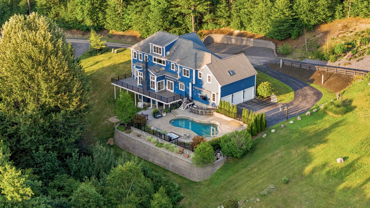 25 Collins Rd