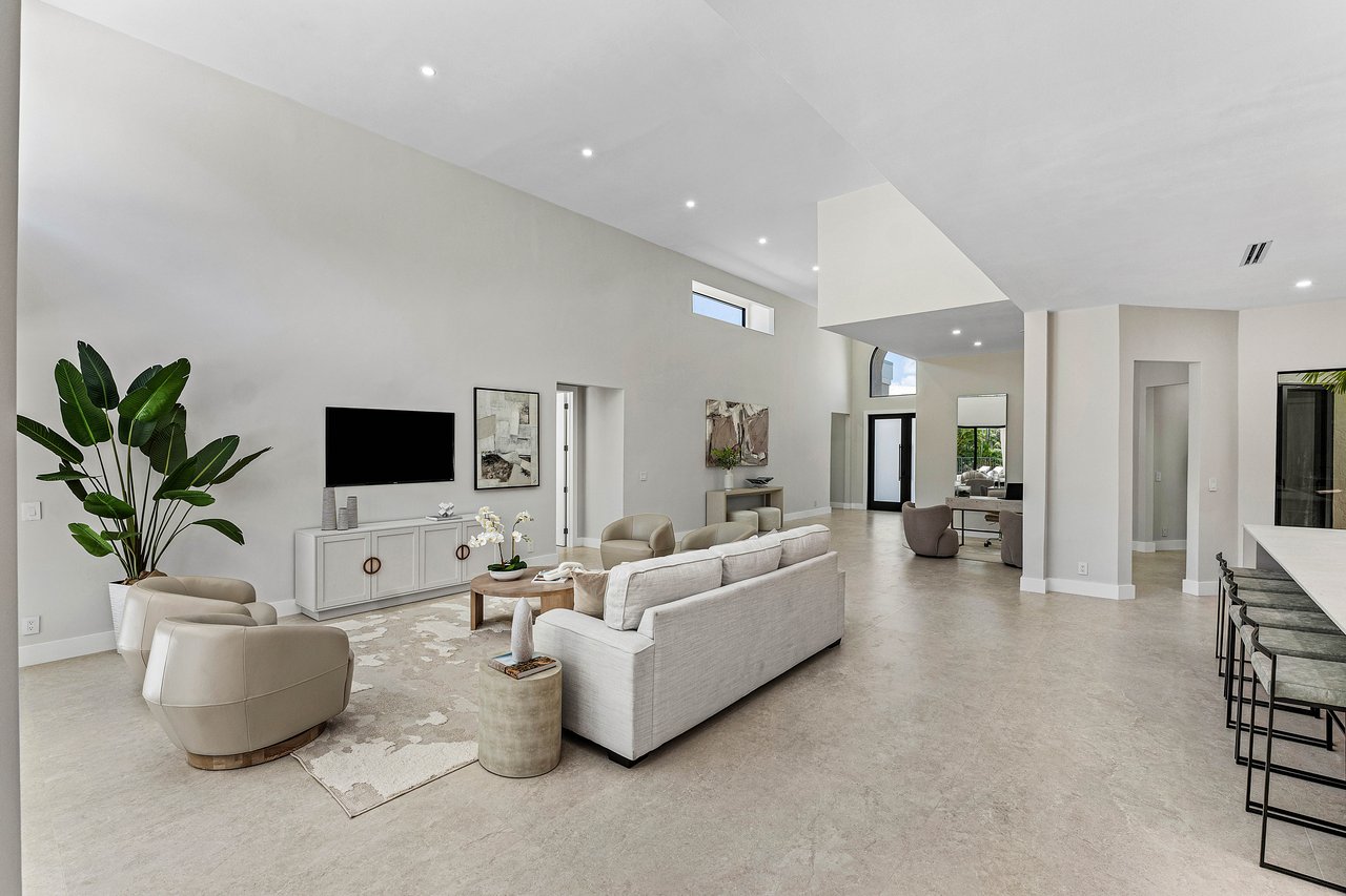 5323 Ascot Bend
