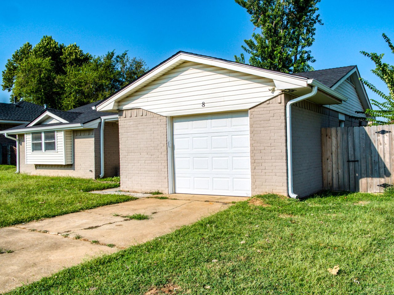 8 Red Rock Road