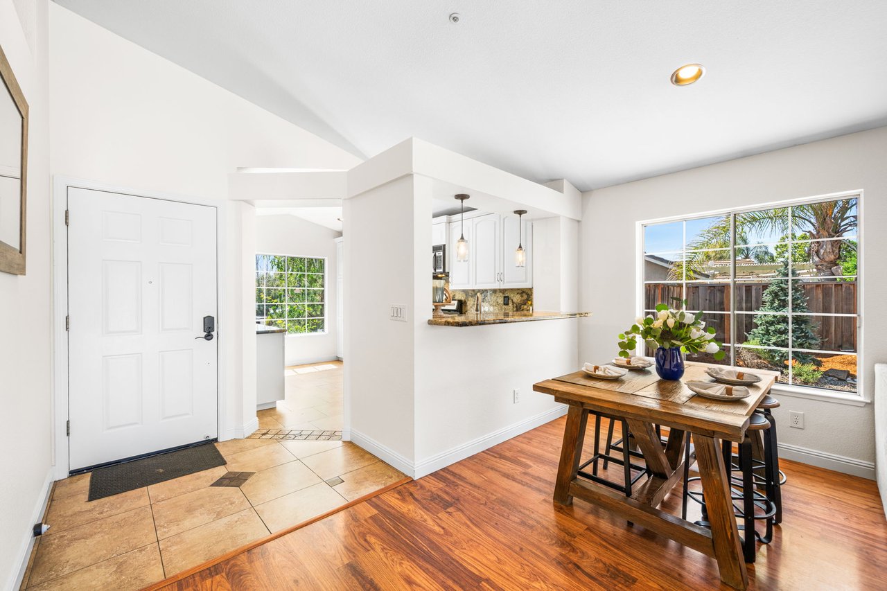 1186 El Rio Ct