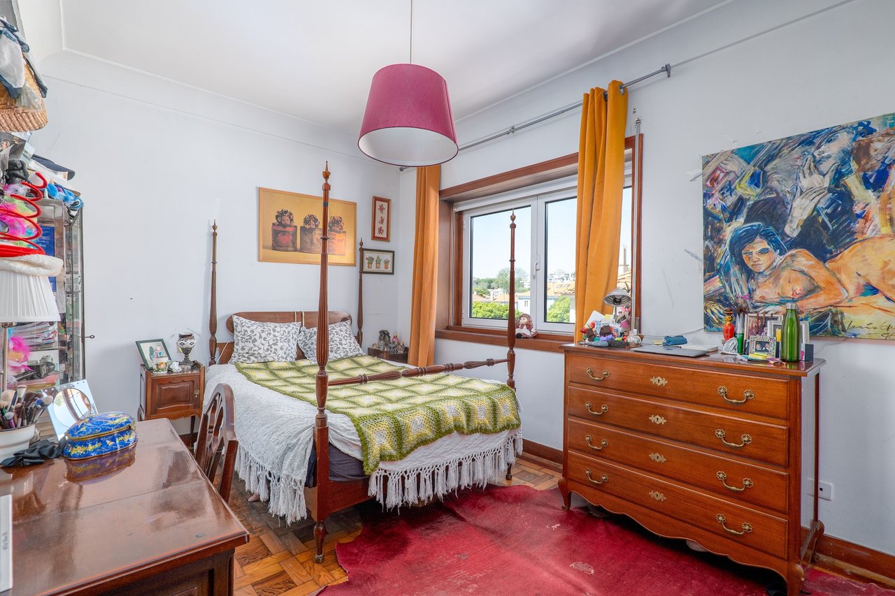 Luxury Four-Story Home in Foz do Douro, Porto with Ocean Views and Beach Proximity