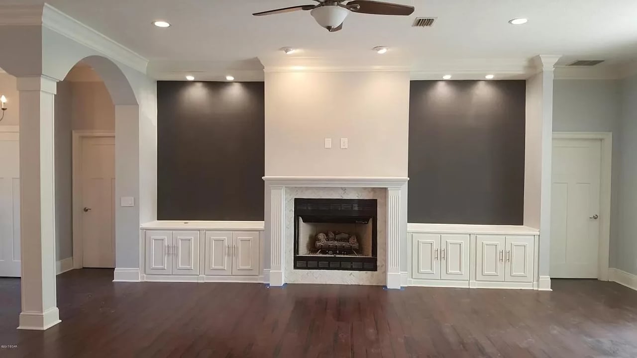 2404 PELICAN BAY Court