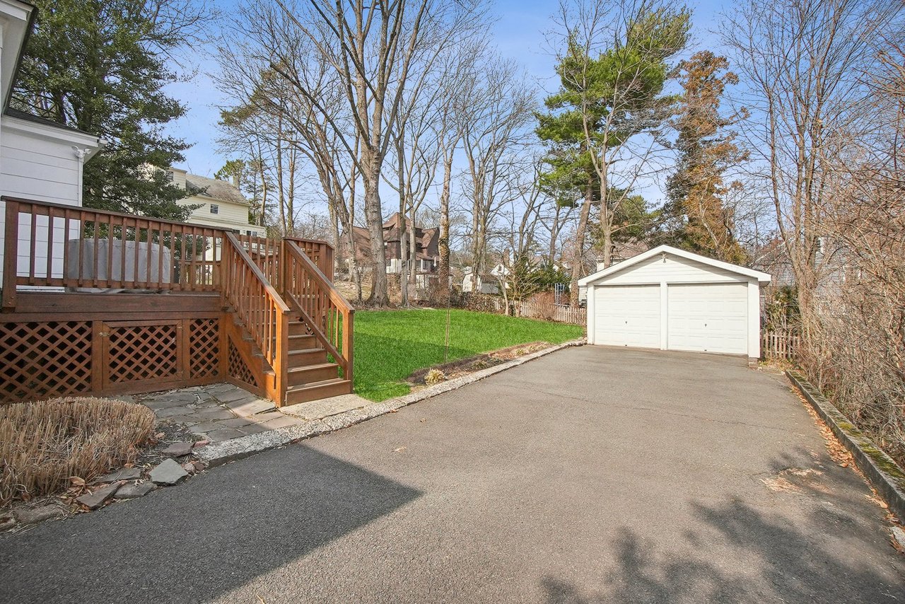 39 Collinwood Rd