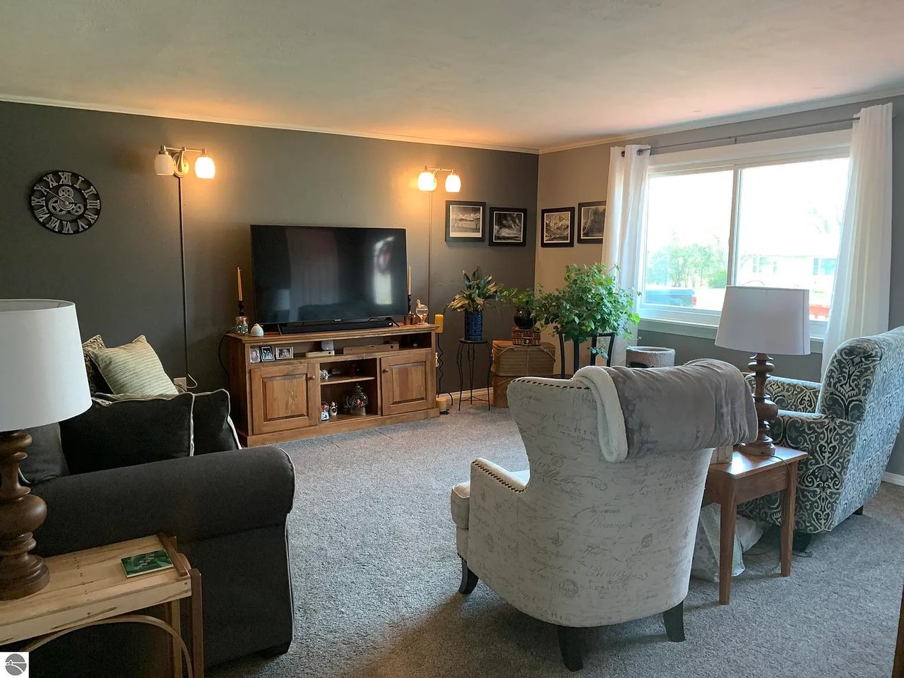 2205 Tamara Rd NW