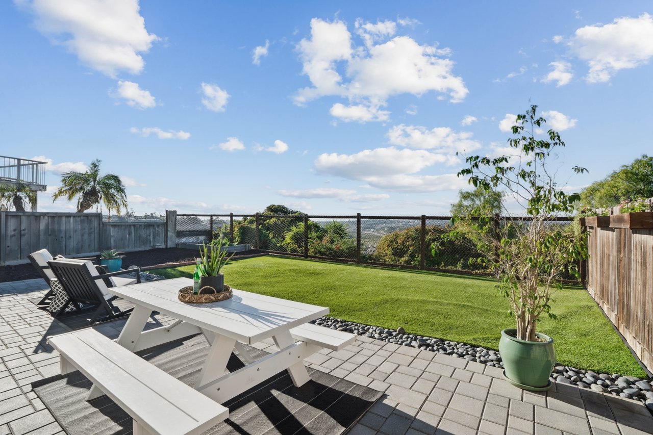 Ocean Views in Calavera Hills