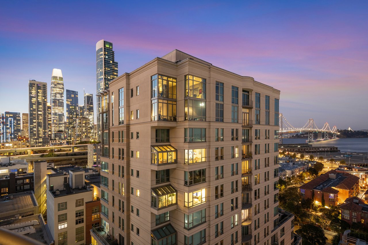 Elevated Corner with Downtown/Bay Views