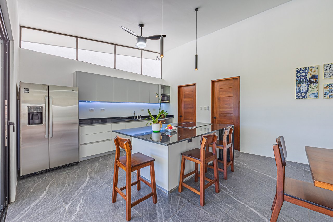 STYLISH 3 BED, 3 BATH BRAND NEW VILLA IN UVITA.