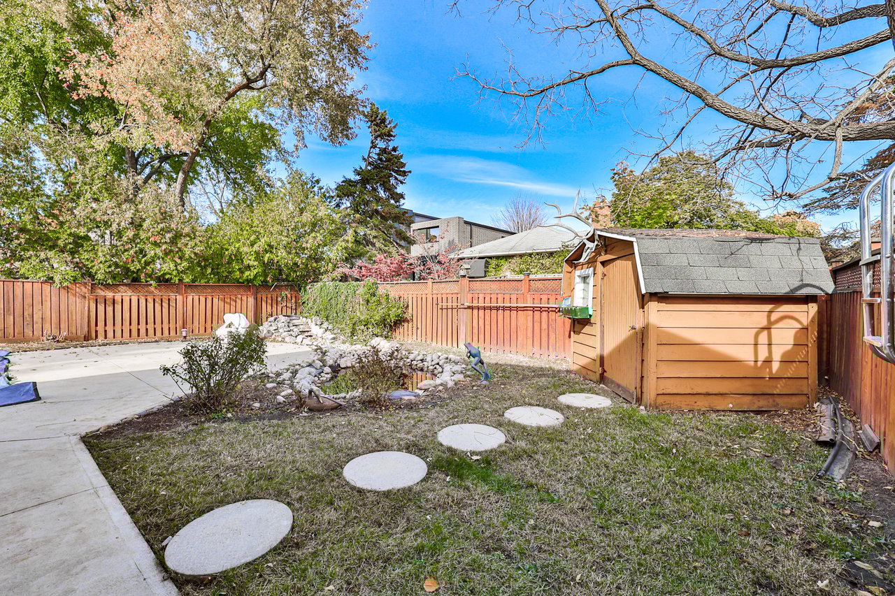 2063 Hixon Street, Oakville